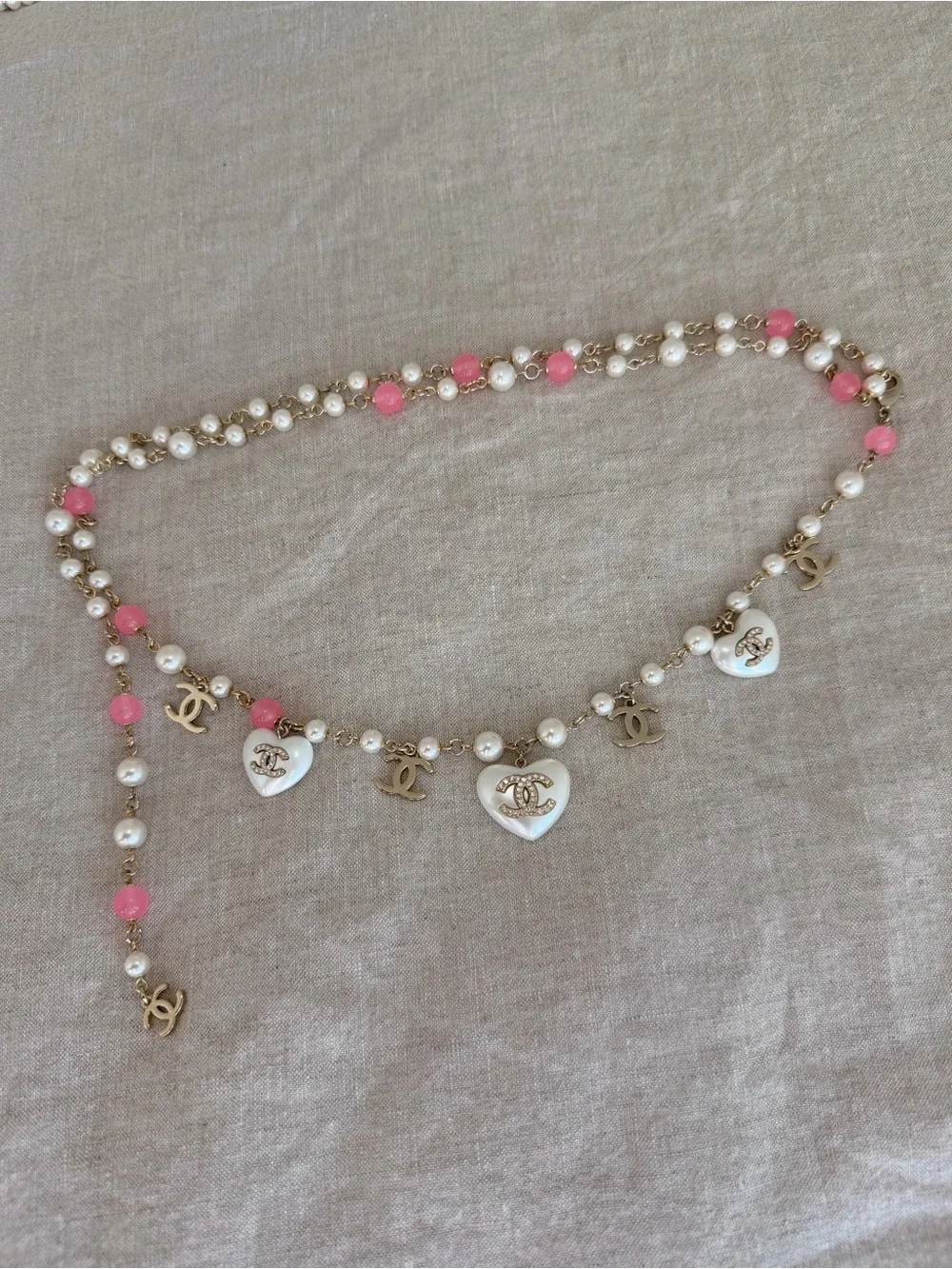 CHANEL Pink and White Pearl Heart Charm Belt